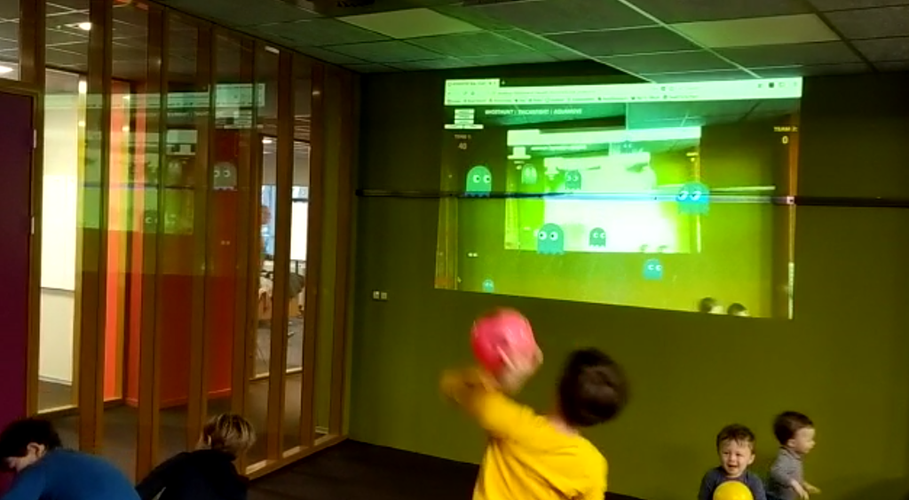 Interactieve play-wall